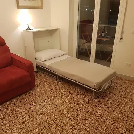 Casa Flegrea Bagnoli * Napoli
